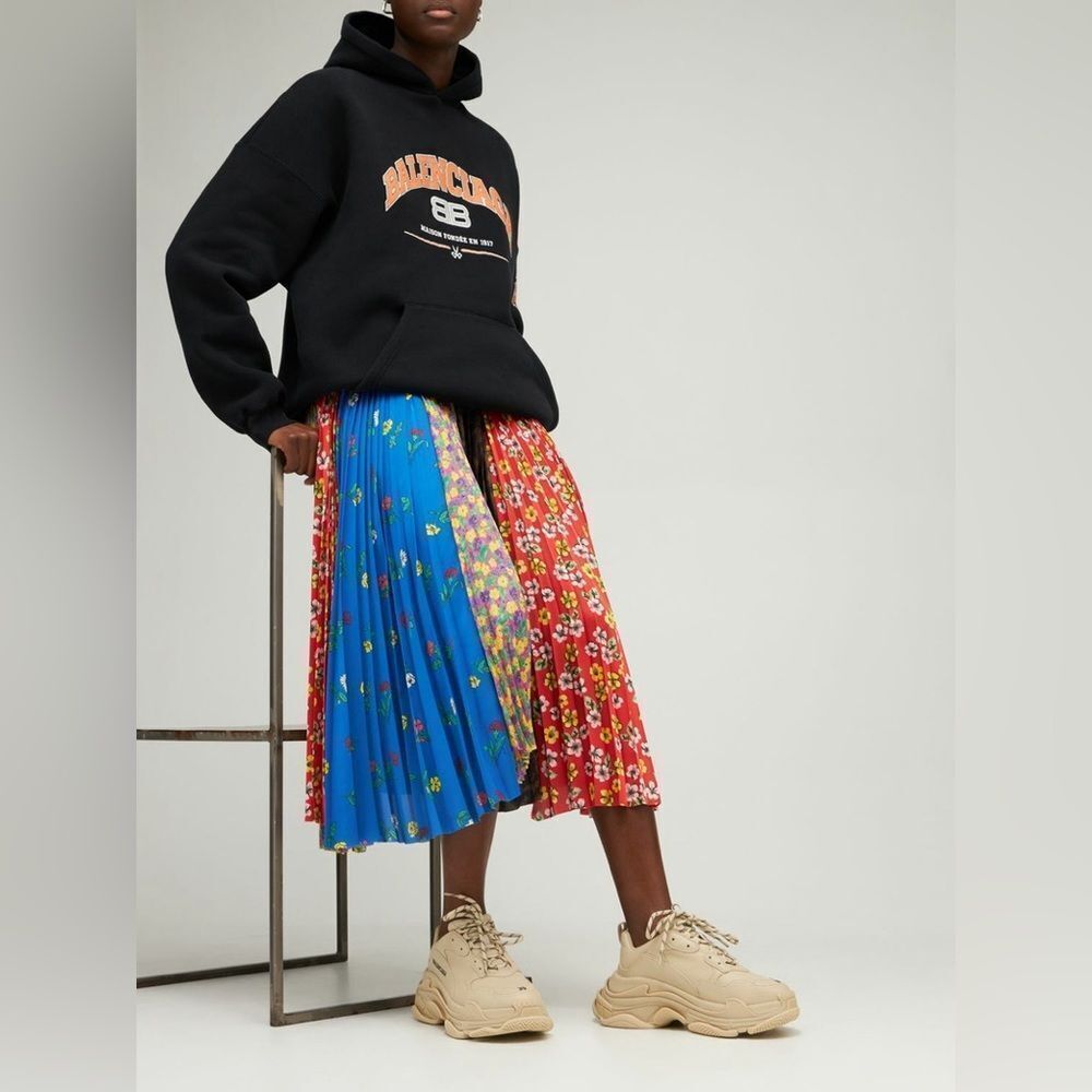 Balenciaga Mid-length skirt - Picture 1 of 11